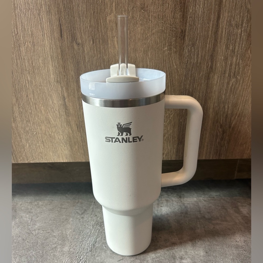 Stanley Adventure Quencher 40 oz Tumbler Cup White